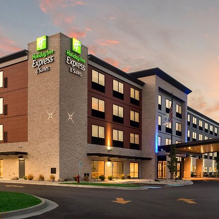 Holiday Inn Express & Suites Racine By Ihg Esterno foto
