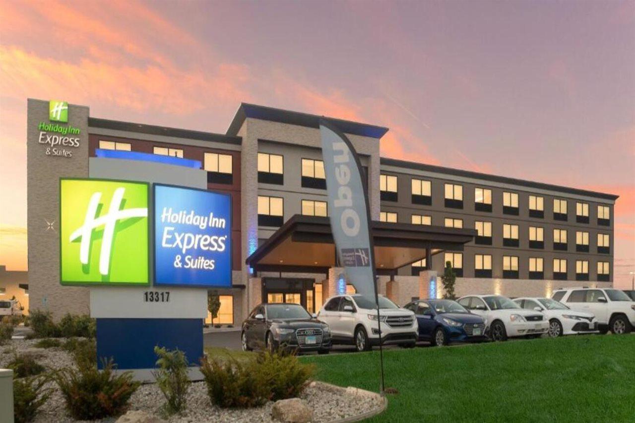 Holiday Inn Express & Suites Racine By Ihg Esterno foto