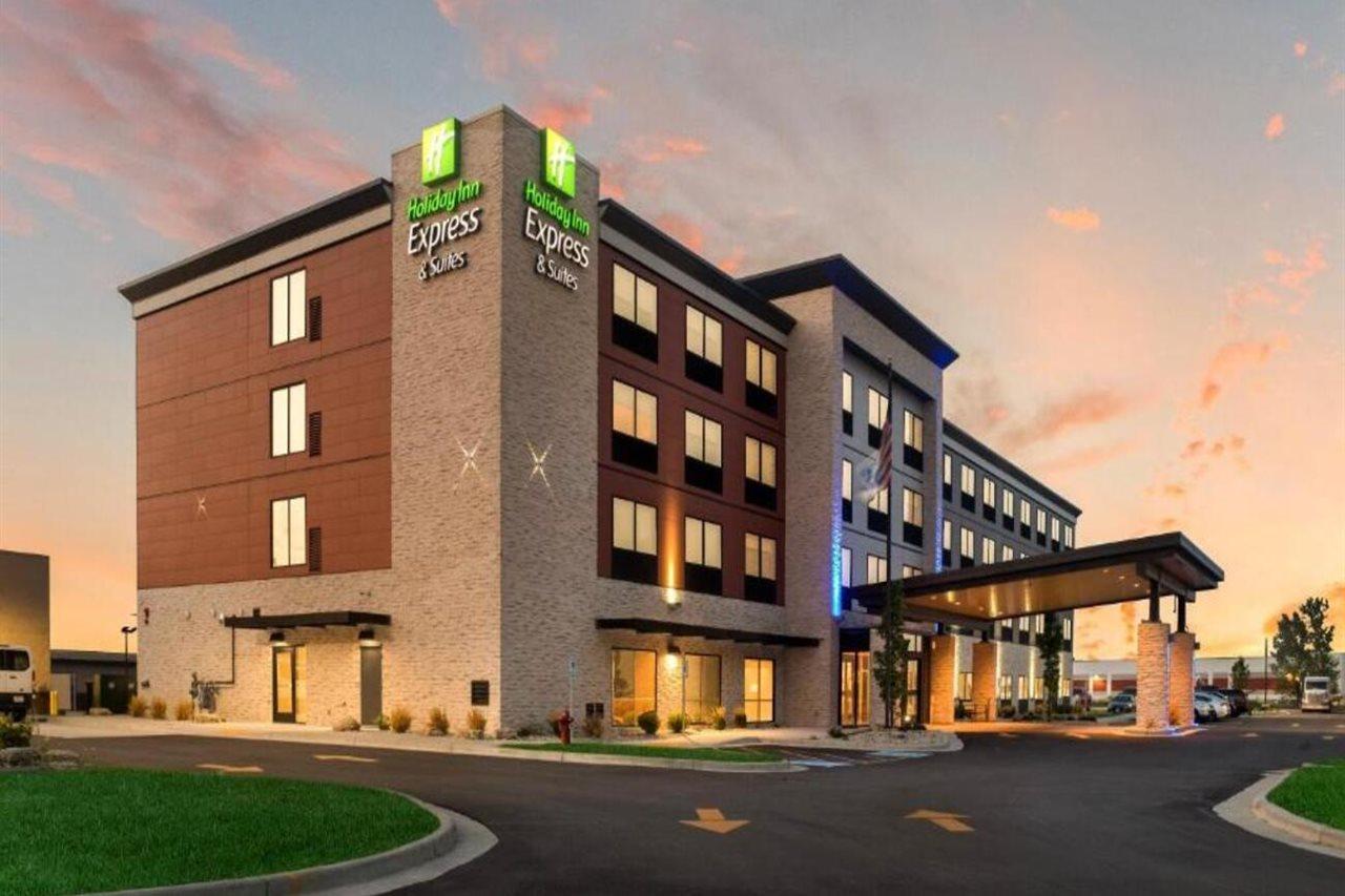 Holiday Inn Express & Suites Racine By Ihg Esterno foto